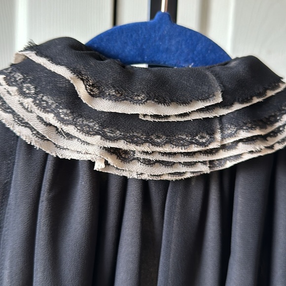 Robert Rodriguez Ruffled Top - Picture 6 of 9